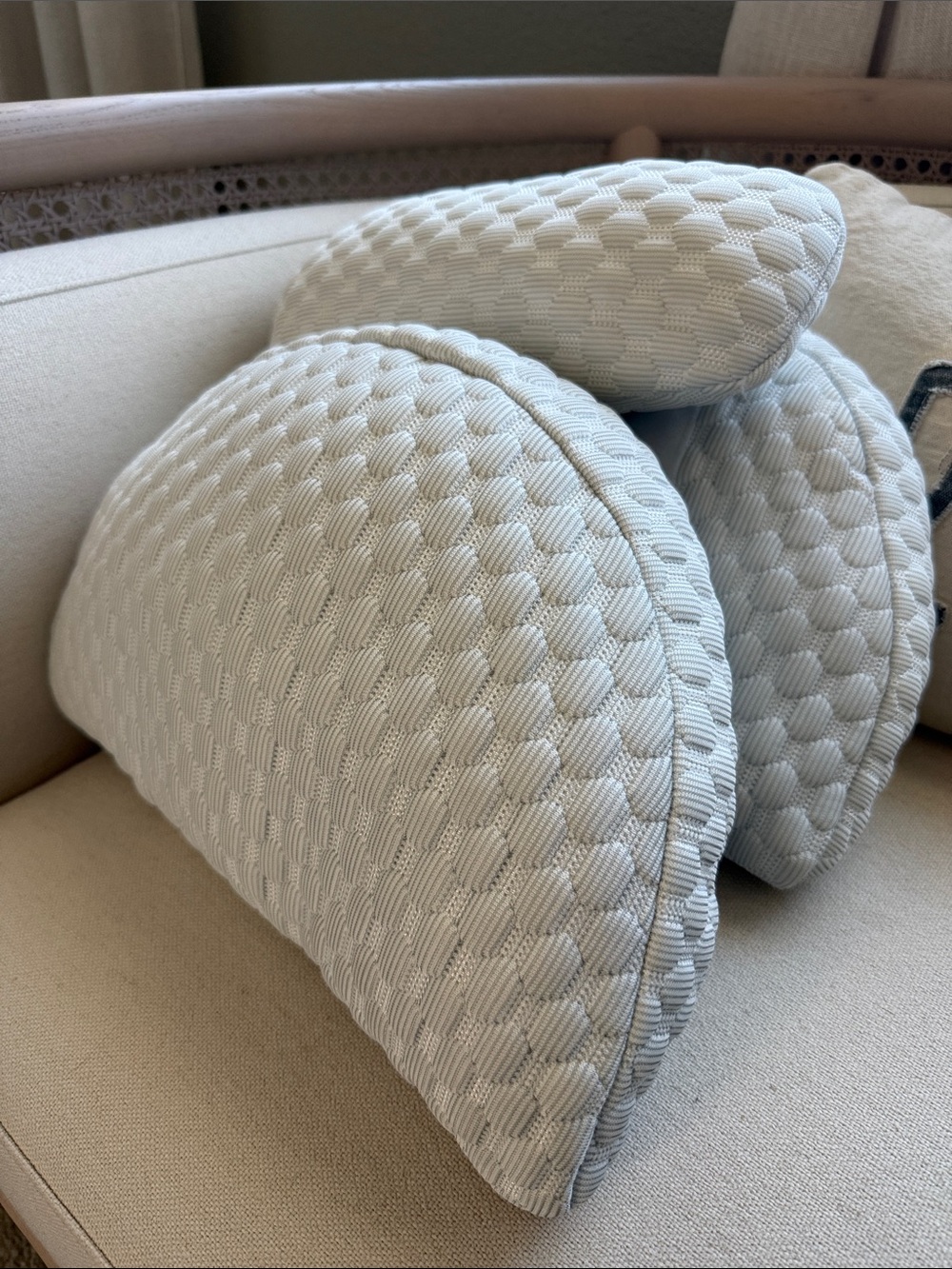 Beno Maternity Pillow, NWOT